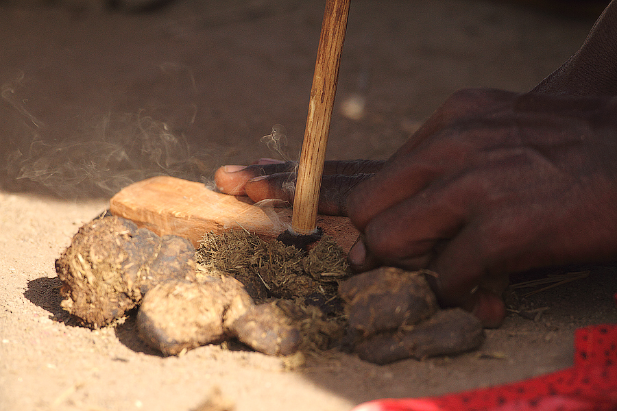 masai ,oheň, Kenya, Ammboseli